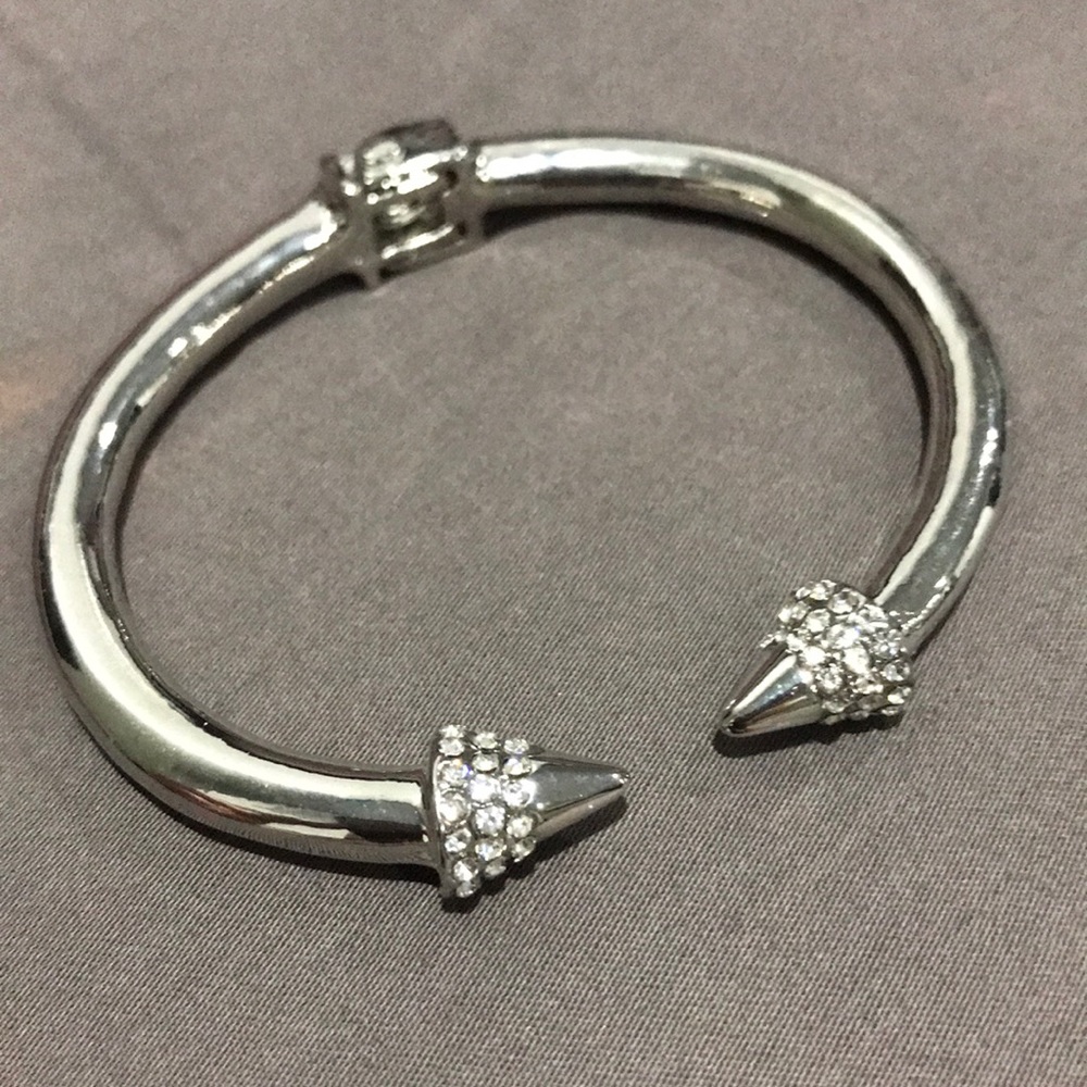 Spike silver bracelet with rhinestones